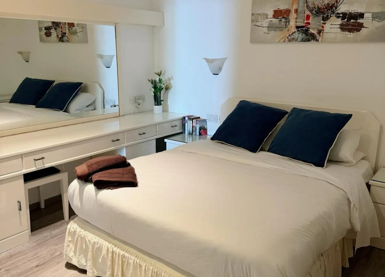 Seaview Tower Apartment スリーマ